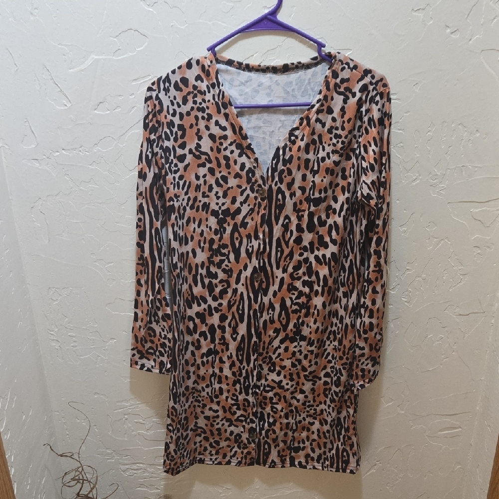 3/$10 Chic Animal Print V-Neck Dress - NWOT